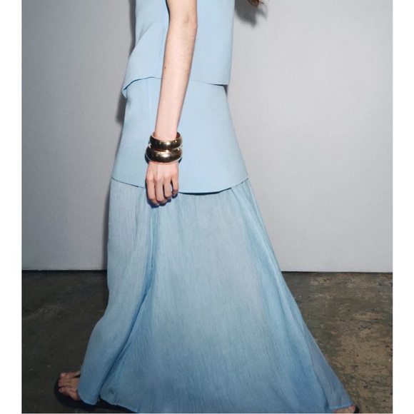 NWT ZARA blogger fav MIXED PLEATED SKIRT SIZE S
🚨FIRM PRICE NO ACCEPT OFFER - Picture 13 of 15